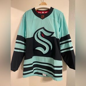 Seattle Kraken Men’s Jersey - Size 46 / small